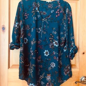 Maurice’s flowing floral teal career top